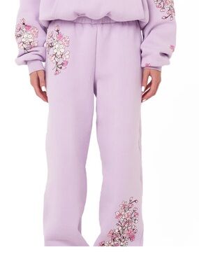 Dauphinette Web Sweatpants in Lavender with cherry blossoms